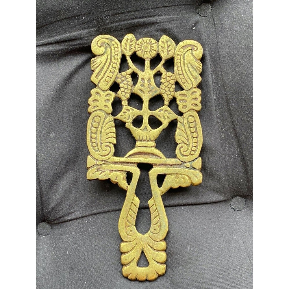 Vintage Brass Trivet  Leaves Design - Made In Japan JF6